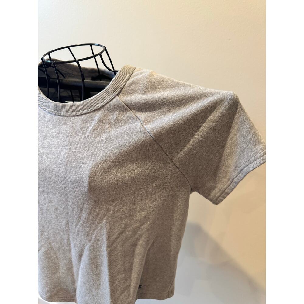 Under Armour Gray Short Sleeve Open Back Sweatshirt Top Women’s Small Loose Fit - Picture 2 of 5